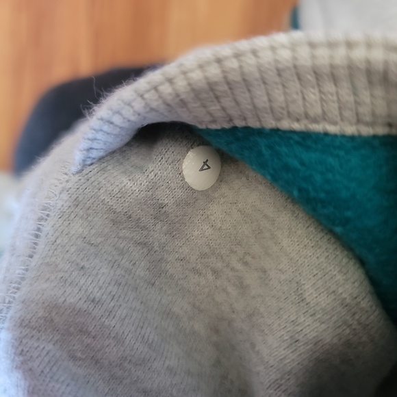 RARE Lululemon Crop Scuba Hoodie Size 4 Teal Blue & Gray - Picture 5 of 6